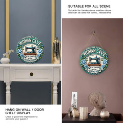 Custom Sewing Theme Door Plate - Personalized Name and Title Sewing Machine Pattern Round Wooden Sign - Gift for Family,Friend,Tailors,Sewing Enthusiasts