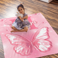 throw-blanket-mockup-featuring-a-little-girl-hugging-a-plushie